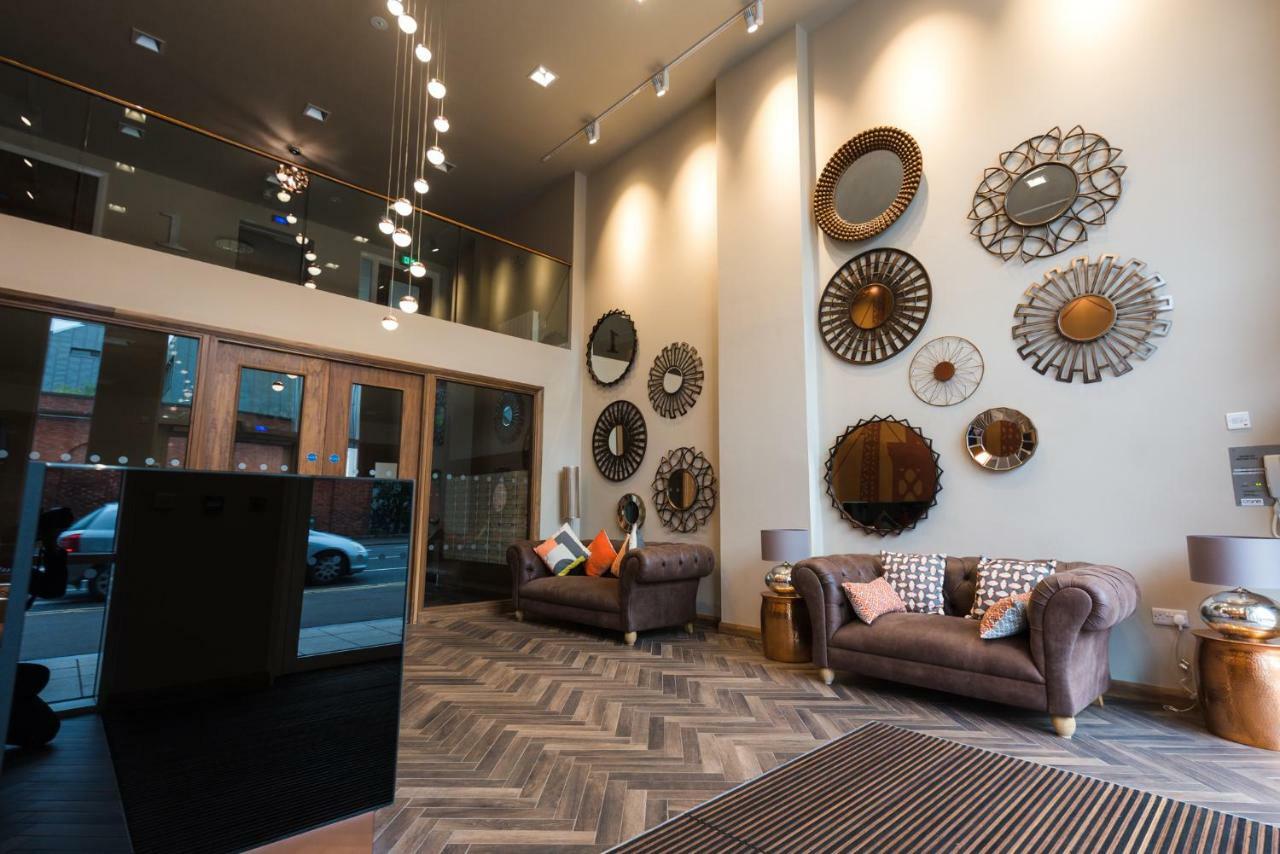 5 Star Brand New City Centre Apartment Belfast Buitenkant foto