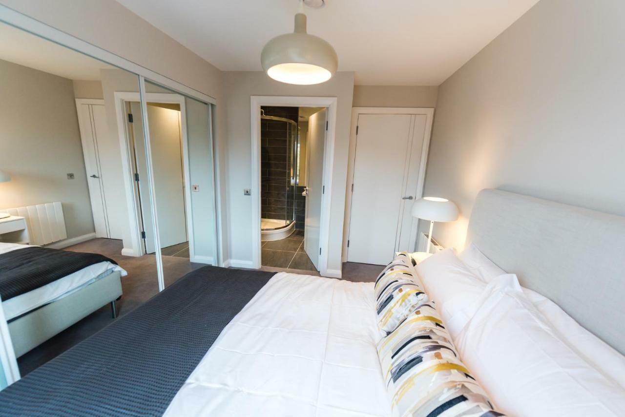 5 Star Brand New City Centre Apartment Belfast Buitenkant foto