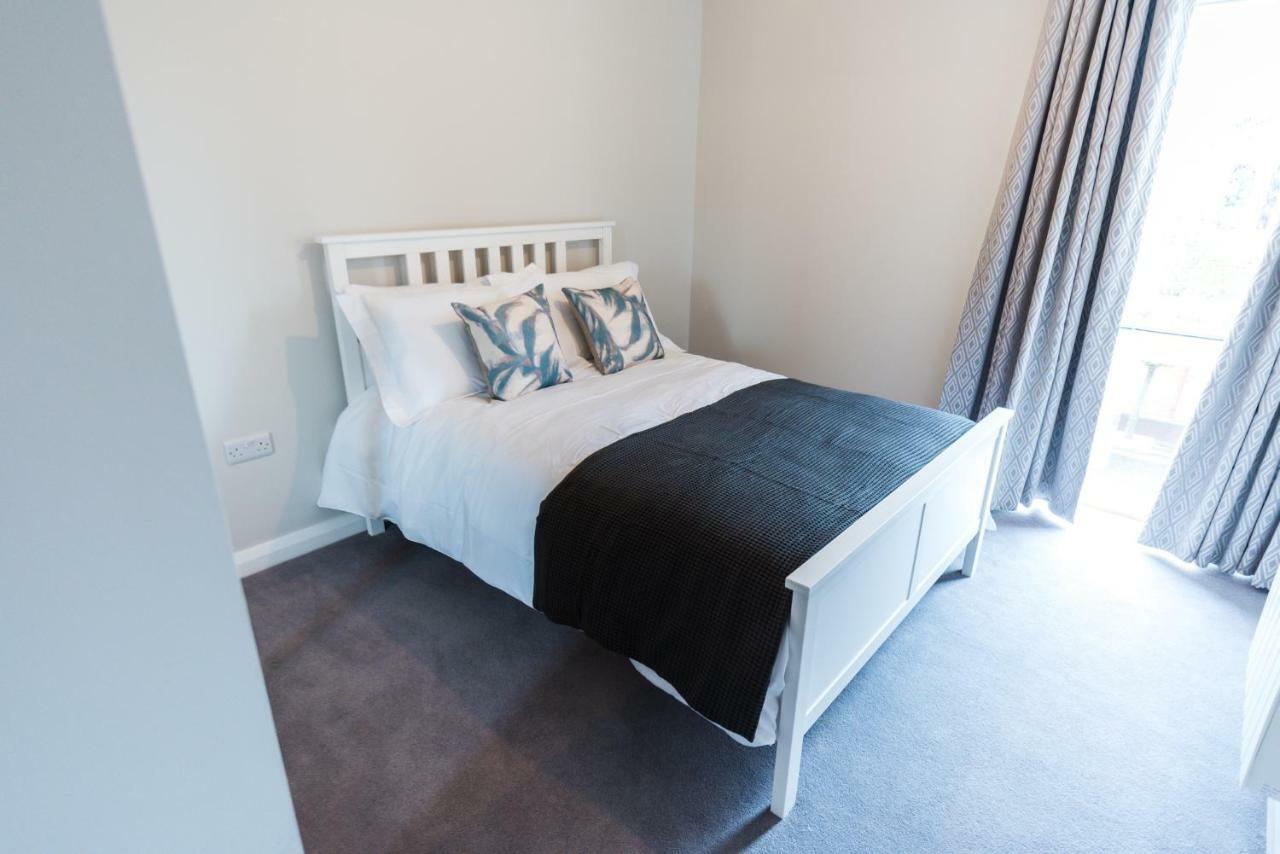 5 Star Brand New City Centre Apartment Belfast Buitenkant foto