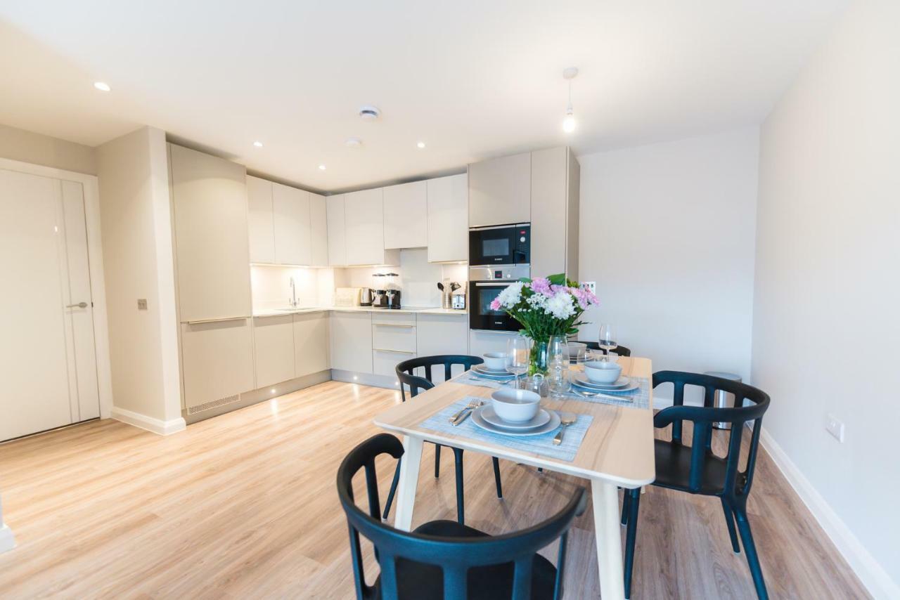 5 Star Brand New City Centre Apartment Belfast Buitenkant foto